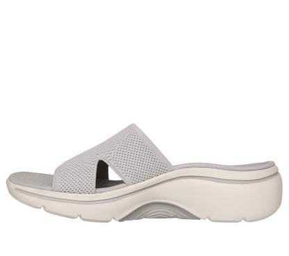 Skechers Hot Sale | GO WALK Arch Fit 2.0 Sandal - Dakota