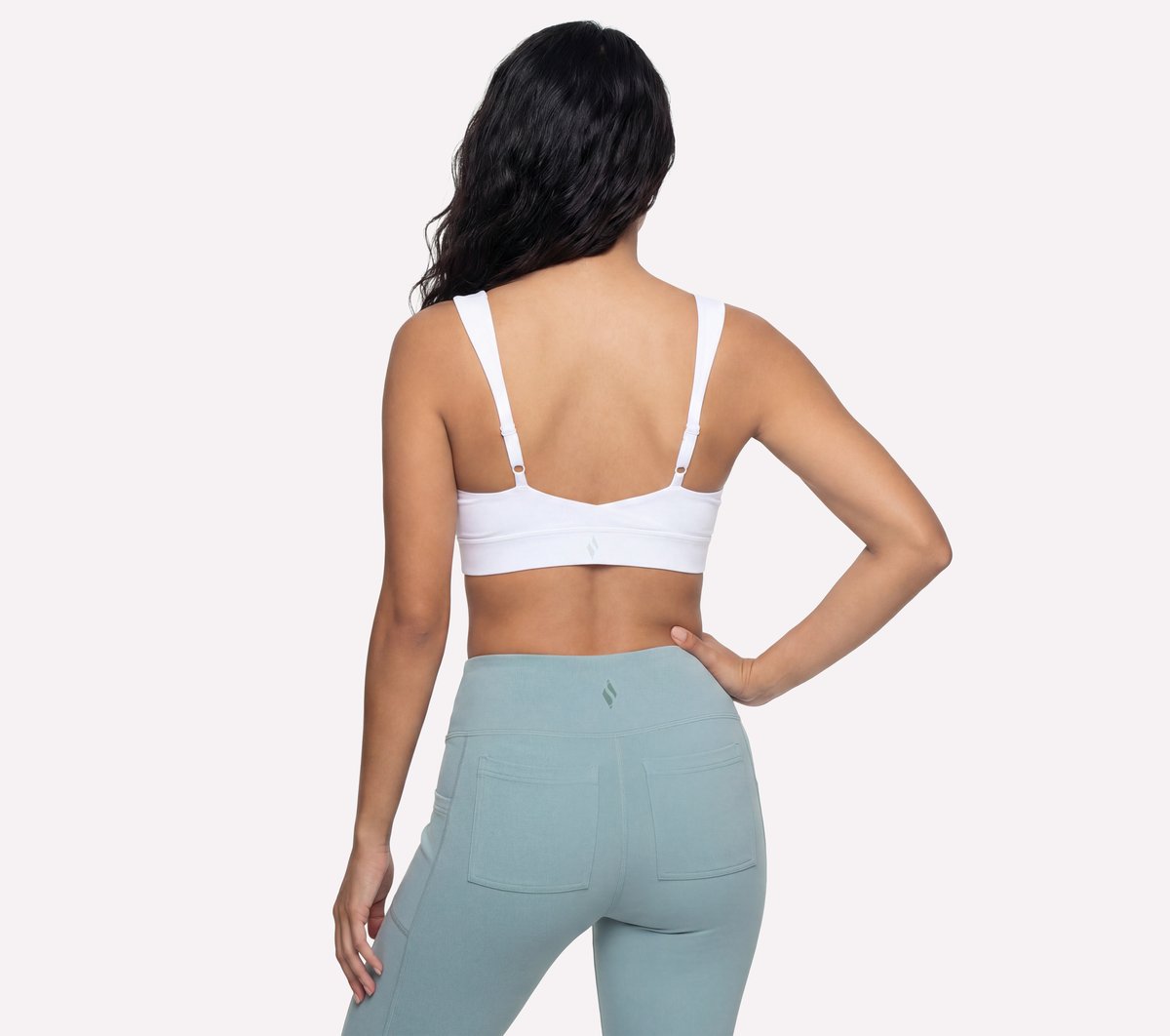 Skechers Smart Buy | GO WALK Evolution Zip Front Bra