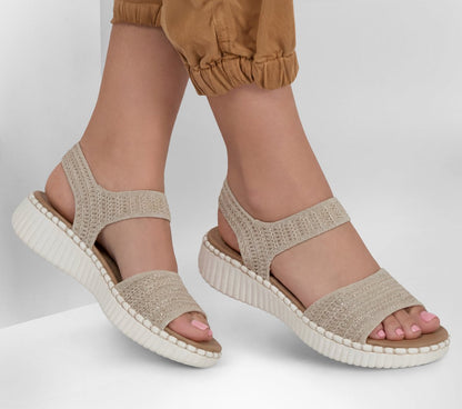 Skechers Trusted | Wilshire Blvd - Summertime Inspo