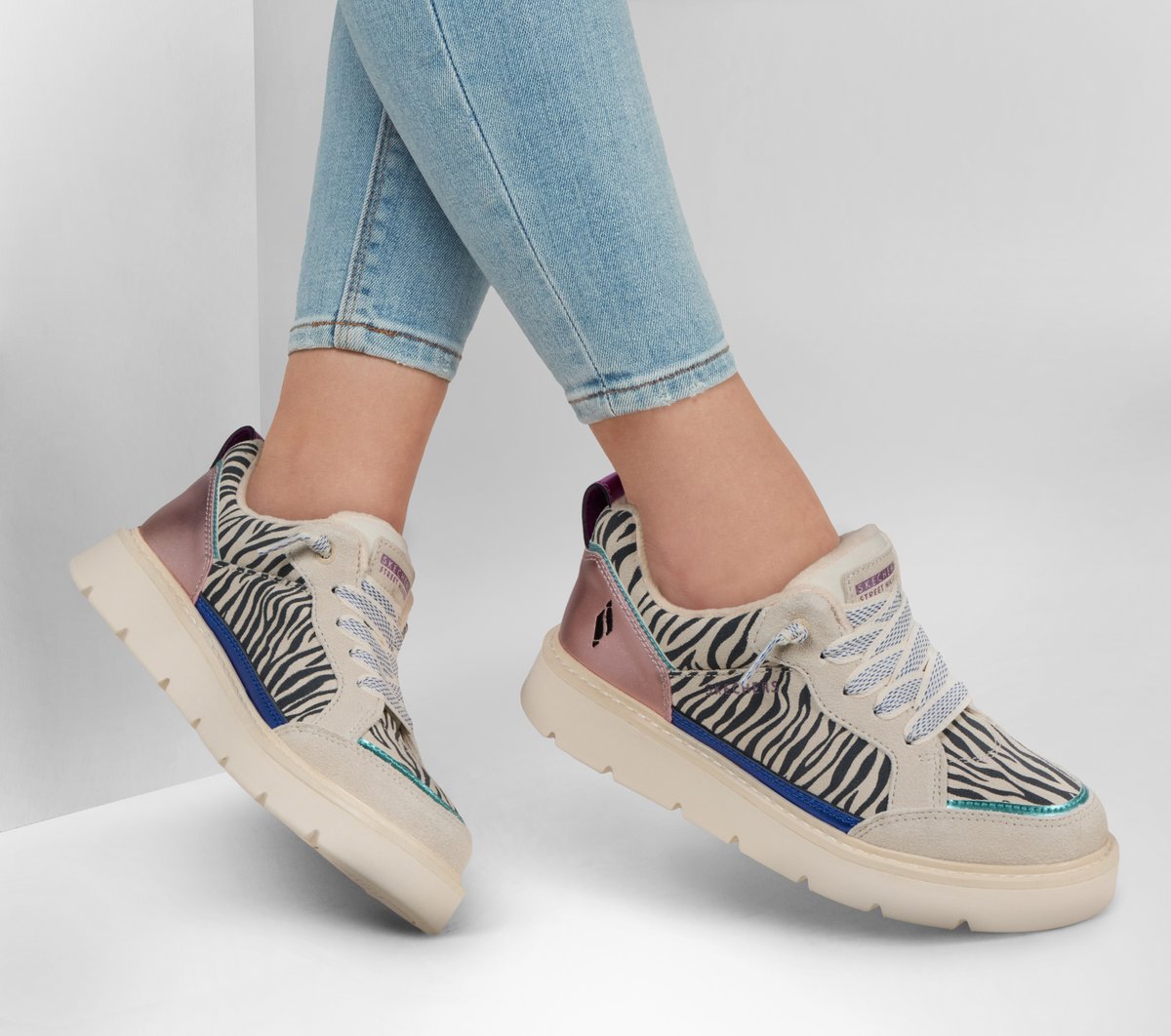 Skechers Essential | Keepsakes Cozy - Street Hiker Exotic