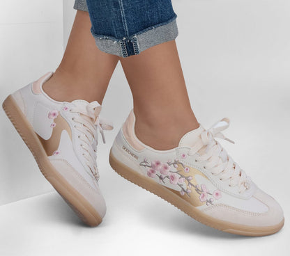 Skechers Signature | Hotshot - Blooming Blossoms