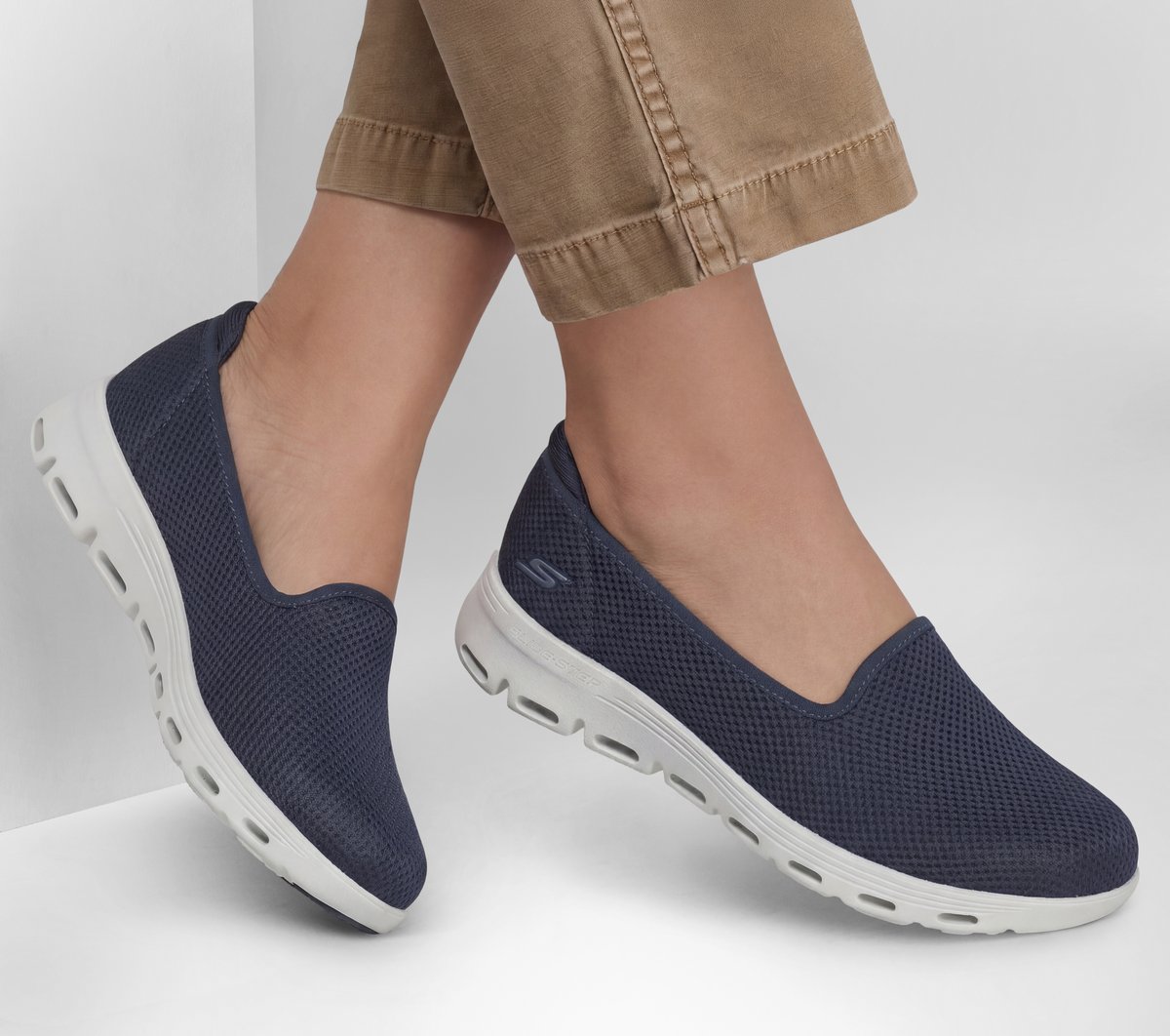 Skechers Trusted | Glide-Step Serene - Lennon