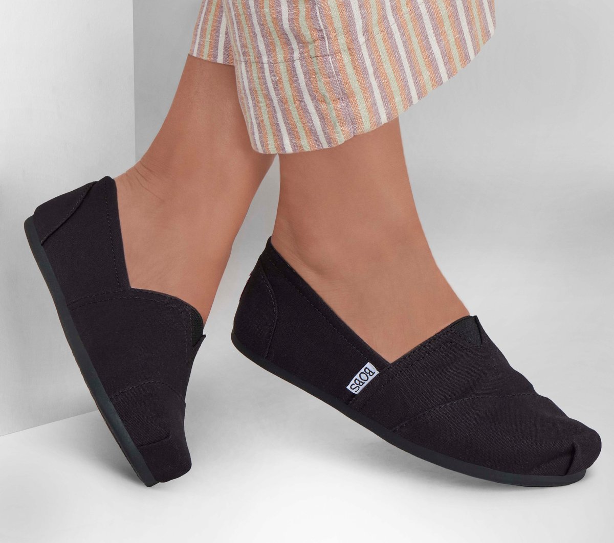 Skechers Premium | BOBS Plush - Peace & Love