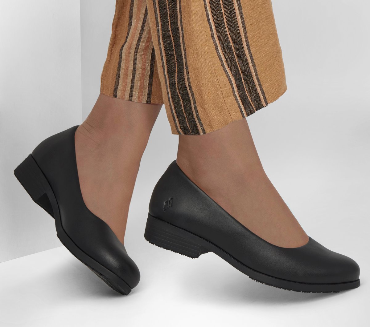 Skechers Classic | Work: Naulia